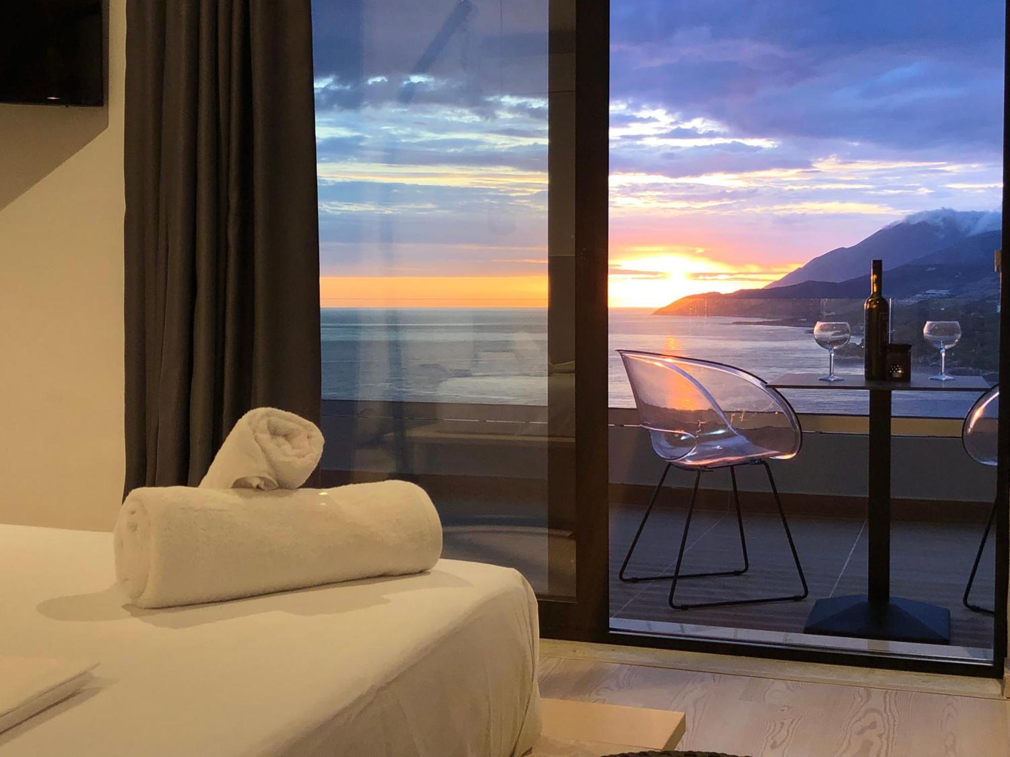 Anassa Suites ฮีมาเรอ ภายนอก รูปภาพ