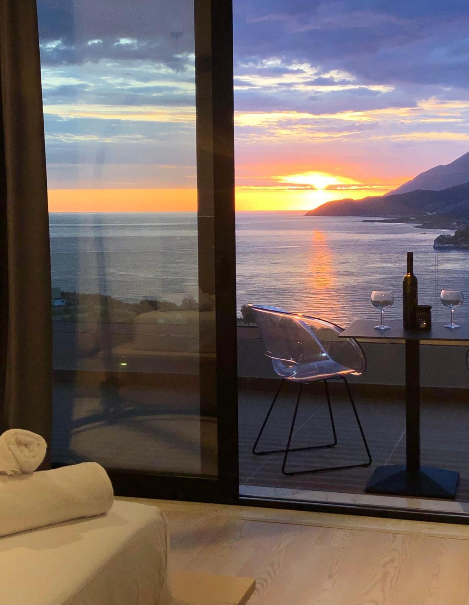 Anassa Suites ฮีมาเรอ ภายนอก รูปภาพ
